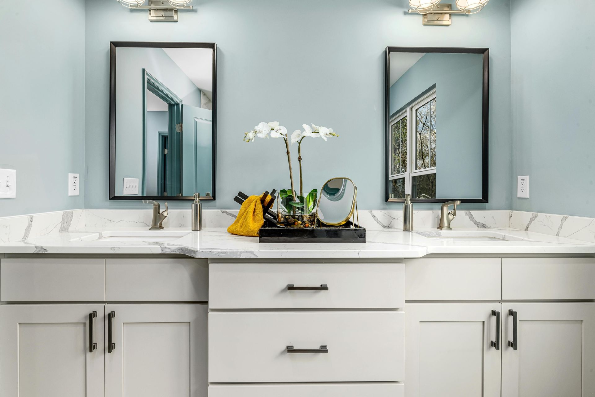 Transform Your Chicago Bathroom with Stylish and Durable Vanity Countertops